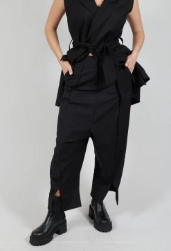 Irene Cropped Leg Trouser in Nero