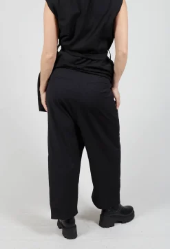 Irene Cropped Leg Trouser in Nero