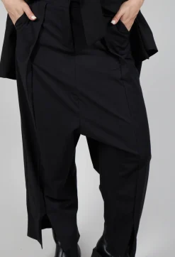 Irene Cropped Leg Trouser in Nero