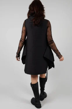 Isej Top in Black