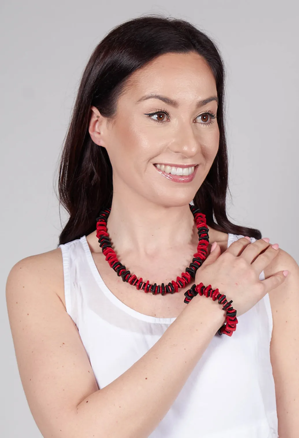 Jagged Ceramics Bracelet in Red Black