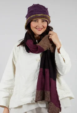 Jagged Wool Scarf in Deep