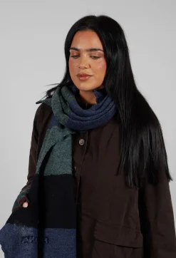Jagged Wool Scarf in Deep Ocean