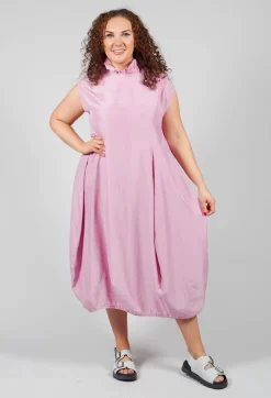 Jahrest Dress in Perlmutt