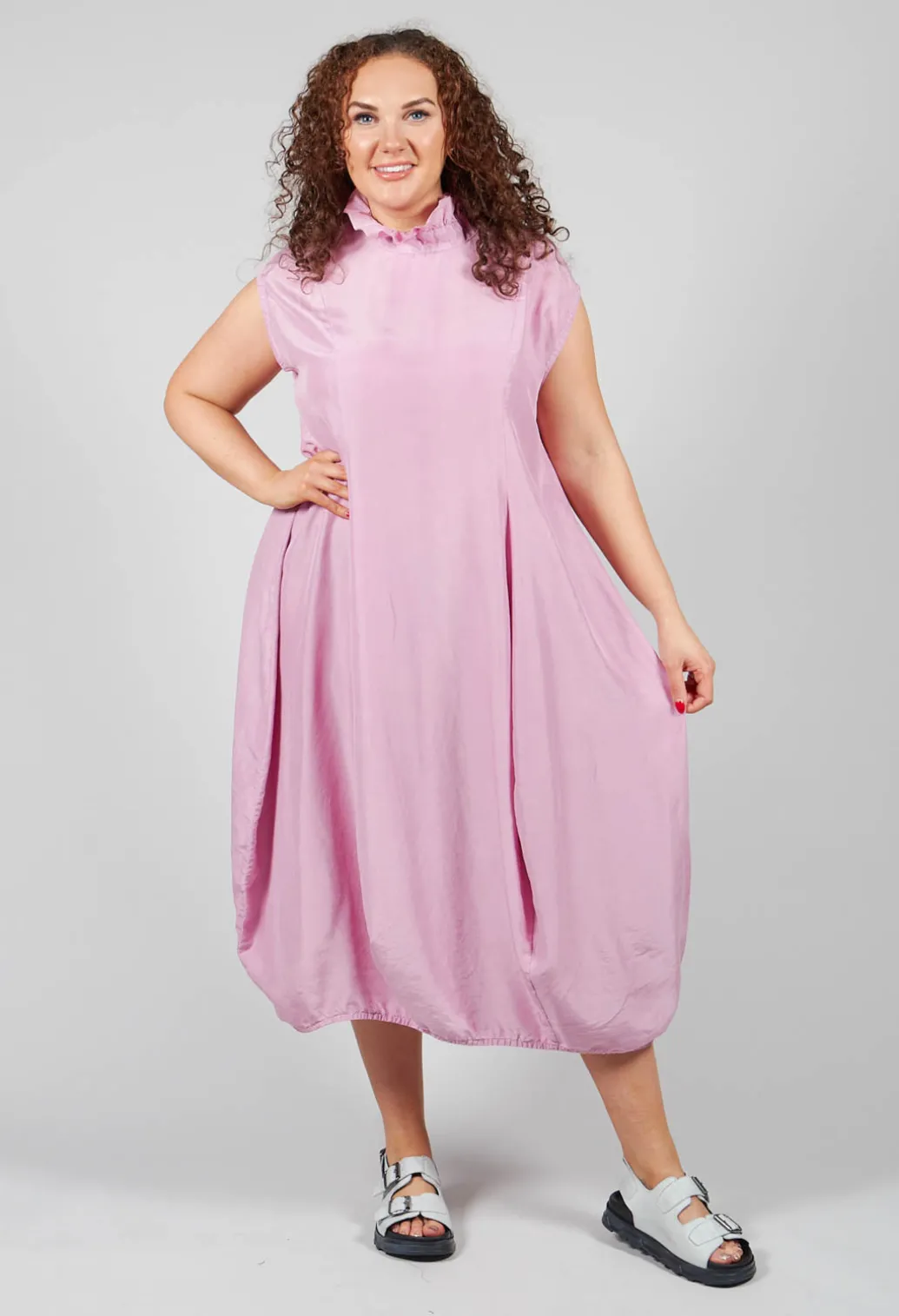 Jahrest Dress in Perlmutt