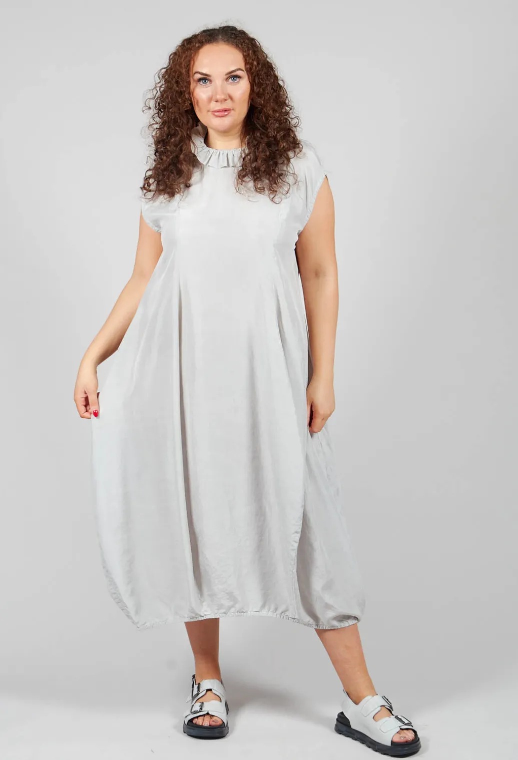 Jahrest Dress in Pilz