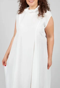 Jahrest Dress in Schnee