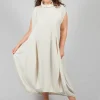 Jahrest Dress in Stroh