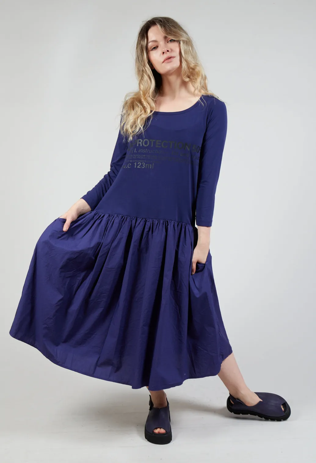 Jersey Top Dress with Lettering Motif in Azur Print