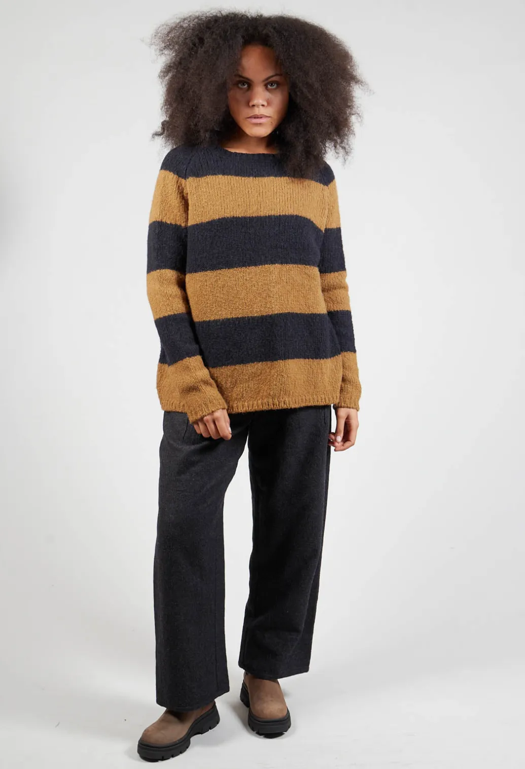 Jumper in Tobacco Black