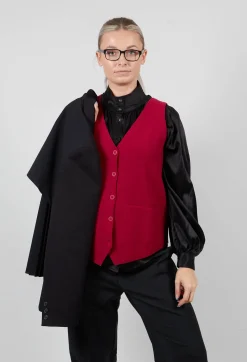 Junai Vest in Scarlet
