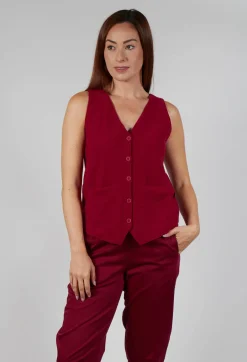 Junai Vest in Scarlet