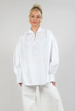 Keyhole shirt in White