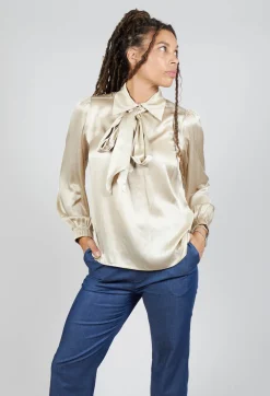 Kikkidea Blouse in Beach