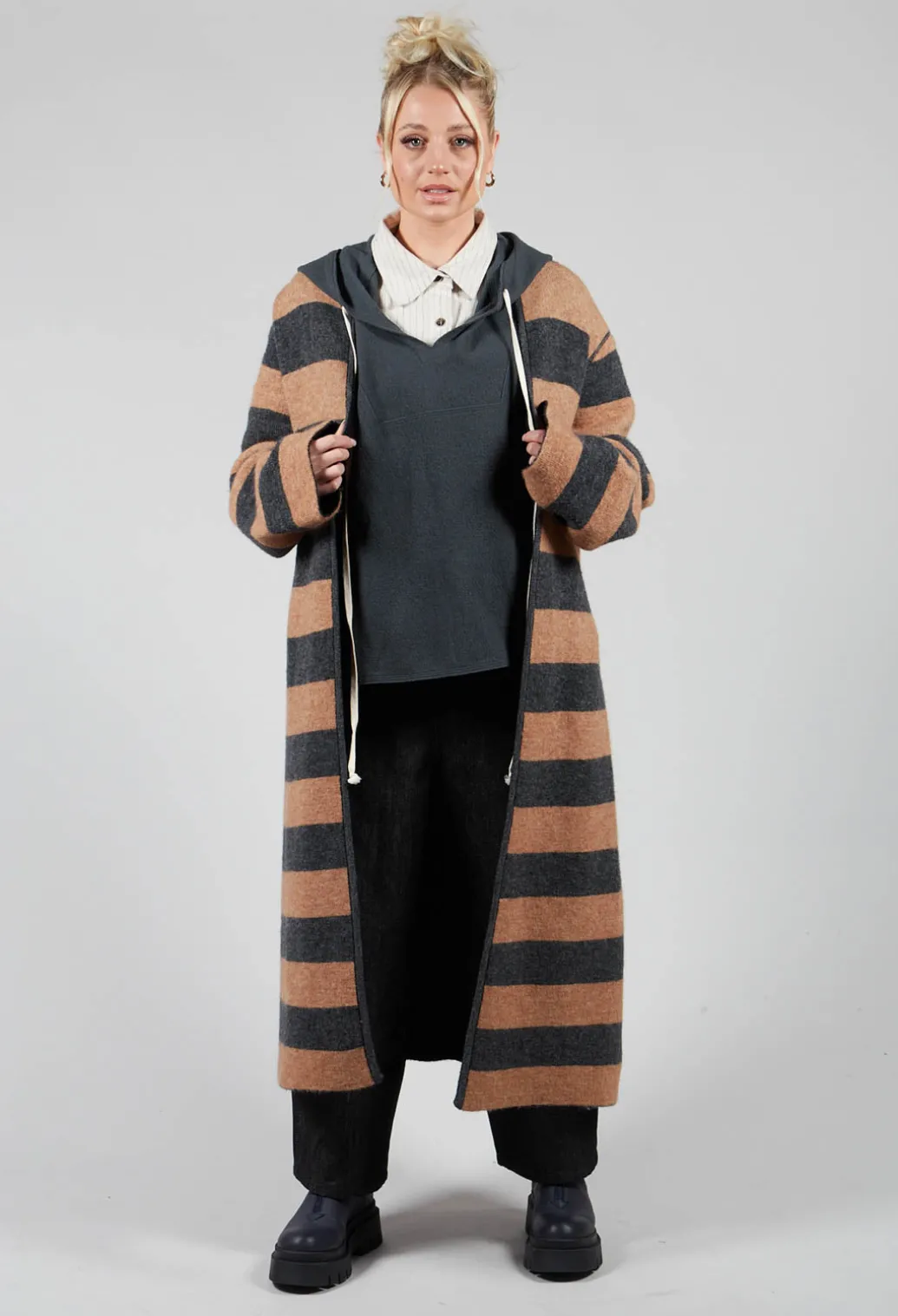 Knitted Coat in Grigio Naturale