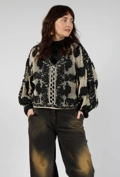 Knitted Dreami Jumper in Black