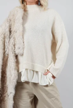 Knitted Jumper with Frill Hem in White Wool