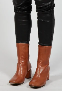 Kubric Block Heel Boot in Cuioi