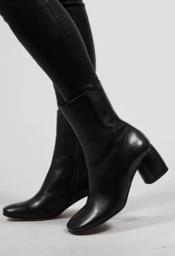 Kubric Block Heel Boot in Nero