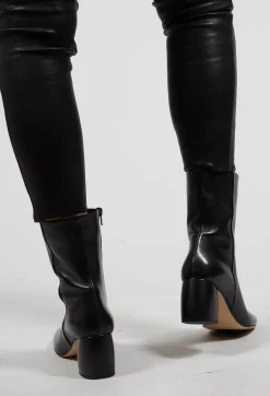 Kubric Block Heel Boot in Nero