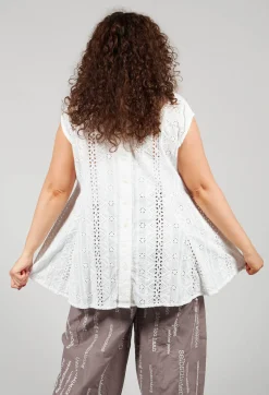 Kusfrau Top in Schnee