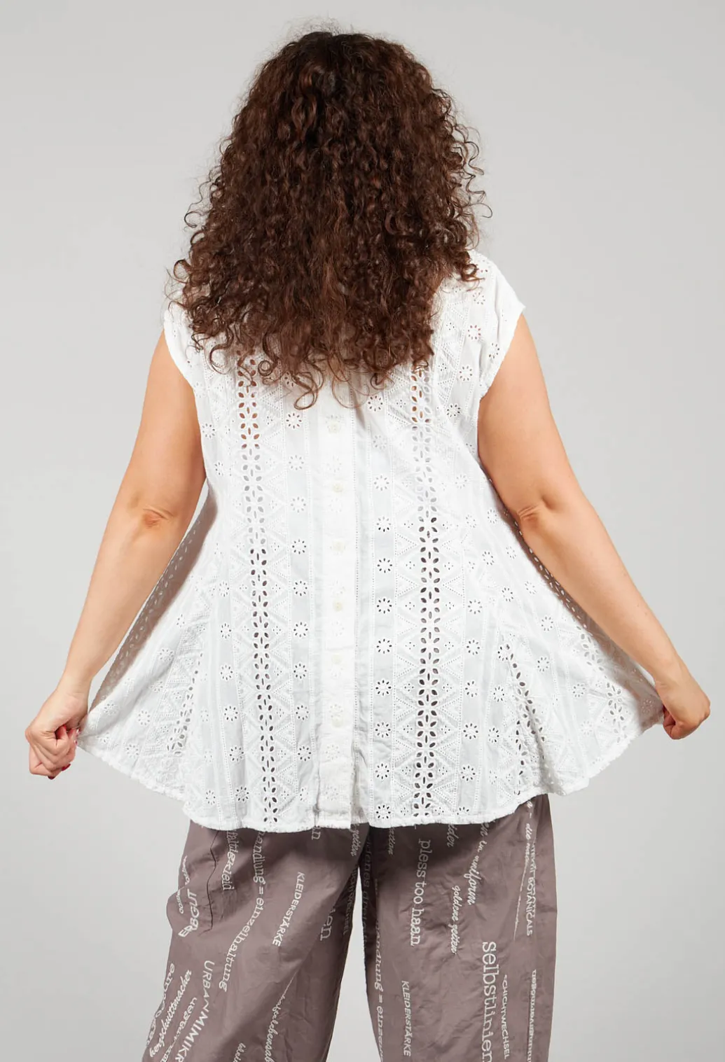 Kusfrau Top in Schnee