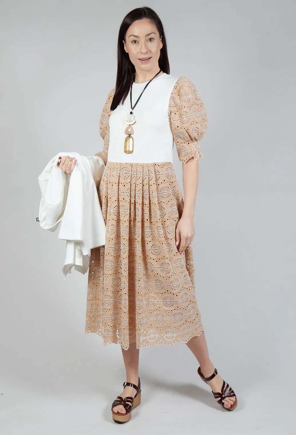 Lace Dress in Sabbia