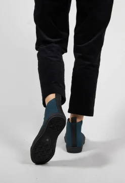Lace up High Top Pumps in Ink