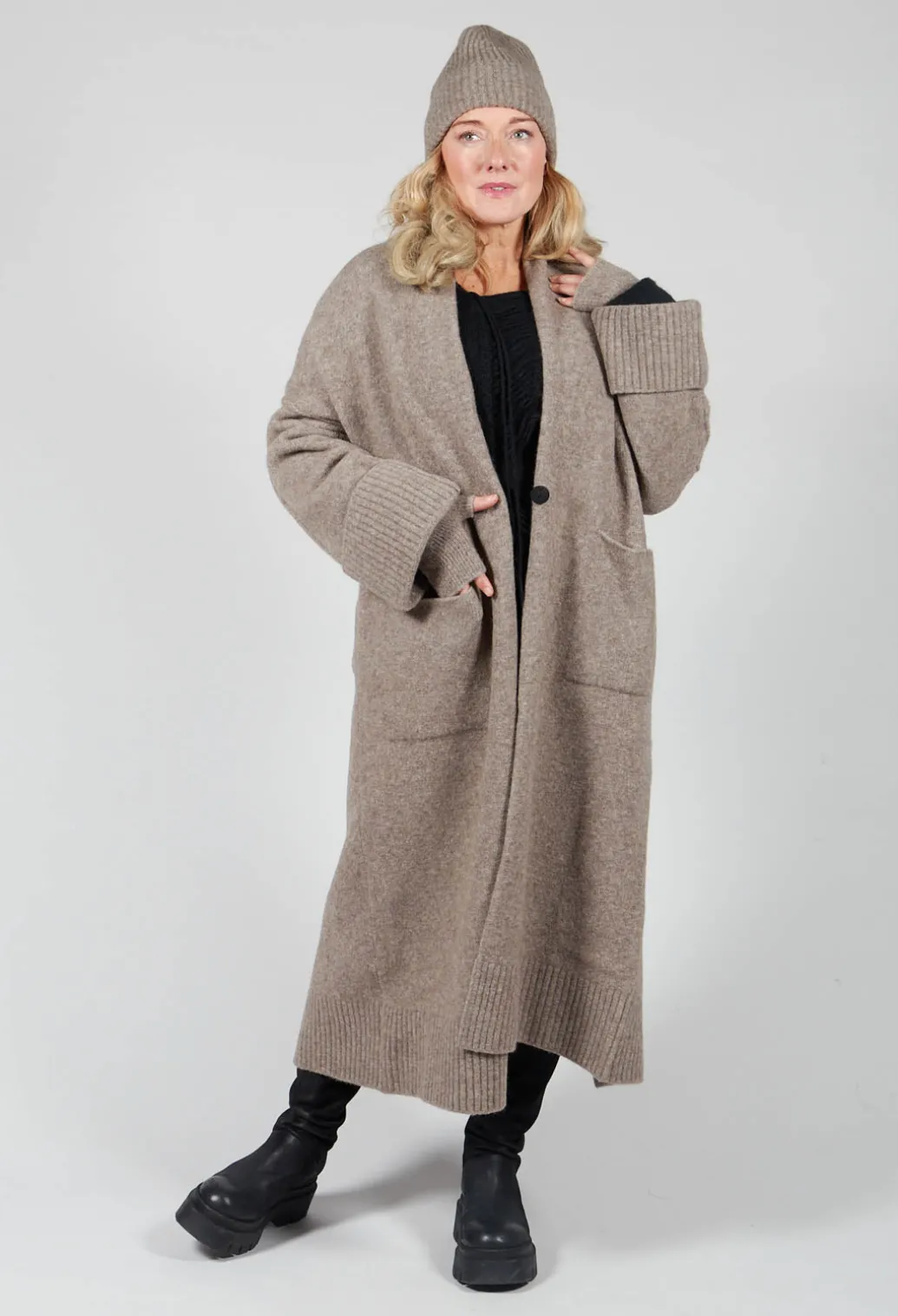 Ladder Feature Jumper in Black