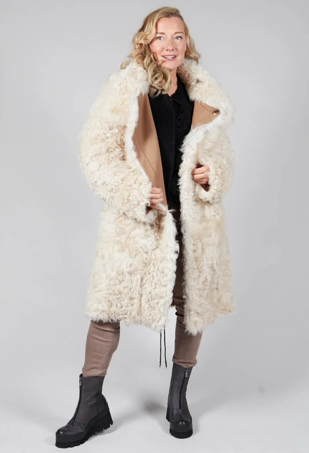 Ladder Feature Jumper in Black