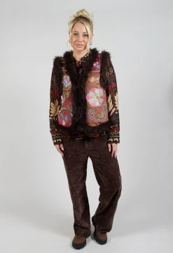 Lavina Gillet in Marron