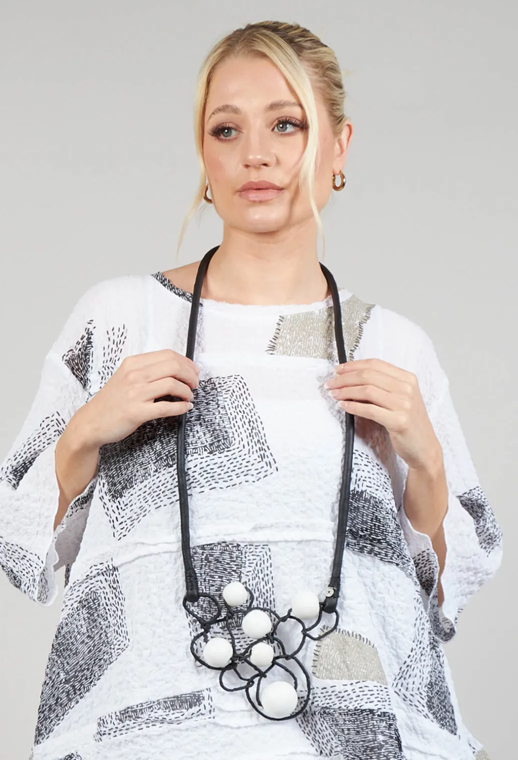 Leather Bead Necklace in Black and White