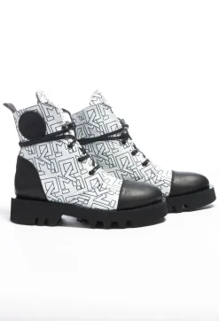 Leather Motif Ankle Boots in Slodi Black / Los Angeles White
