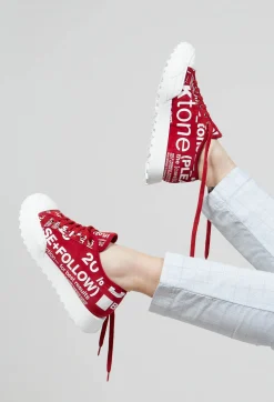 Leather Pumps with Lettering Motif in Chili Print