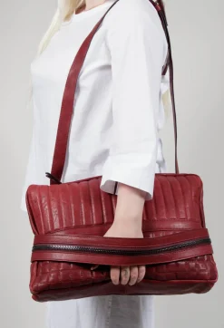 Leather Quilted Bag in Bordeaux