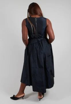 Legendary Dress in Black