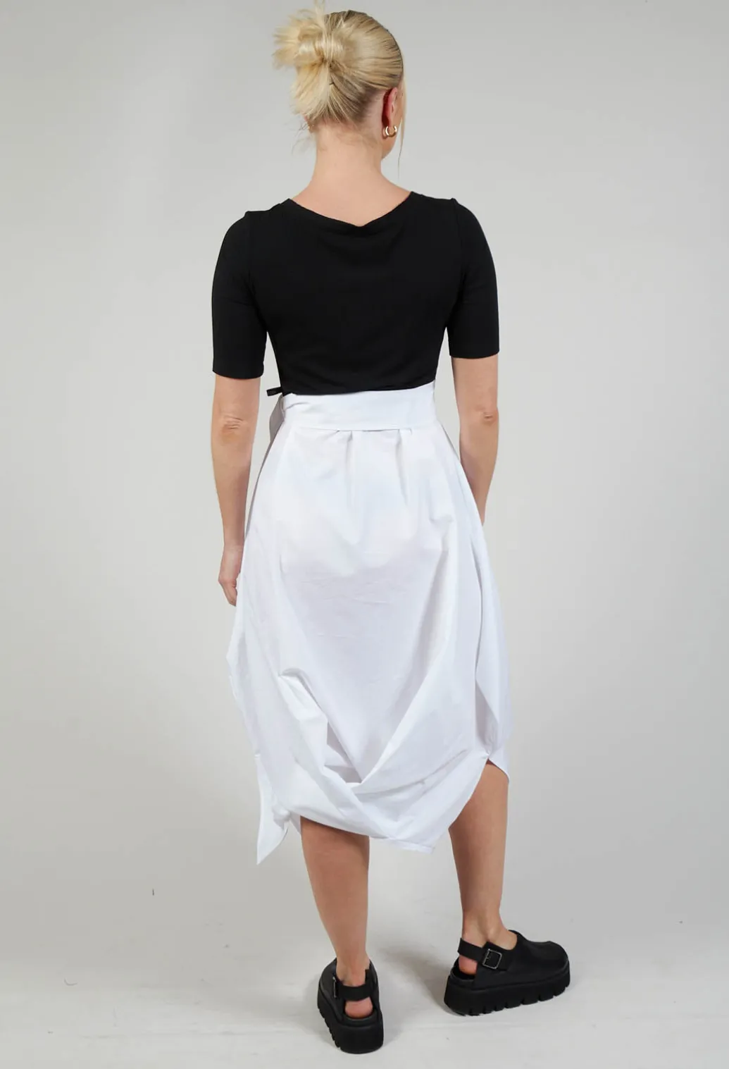 LEMU1 Dress in Black with White