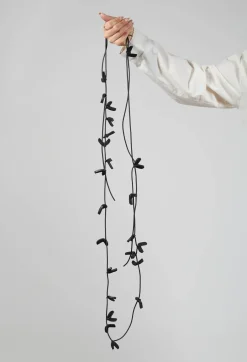 Leo Necklace in Black