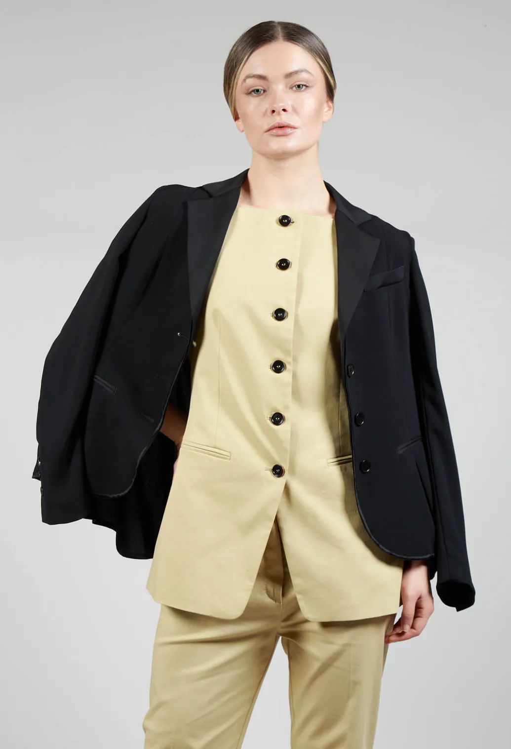 Liaison Jacket in Black
