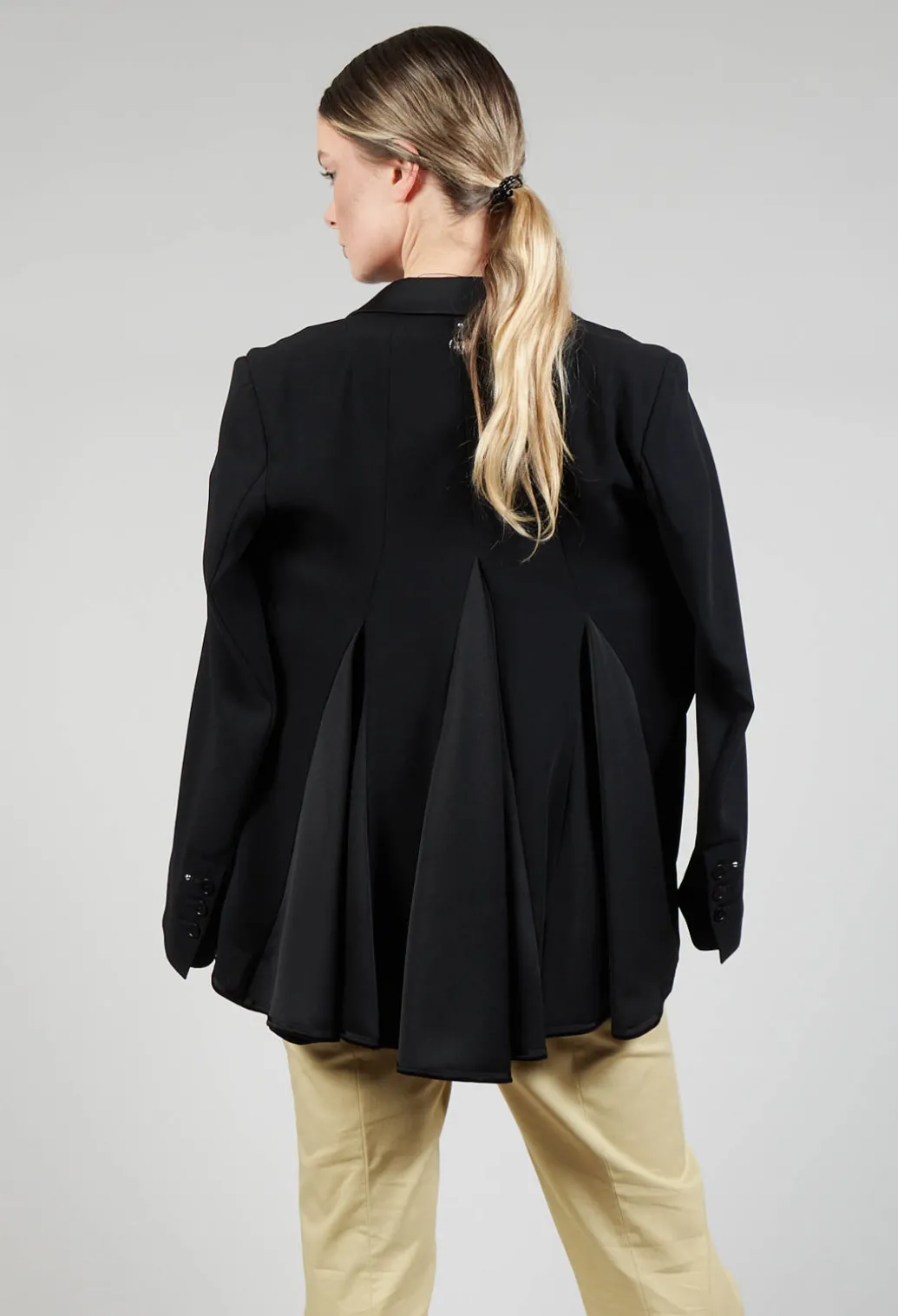 Liaison Jacket in Black