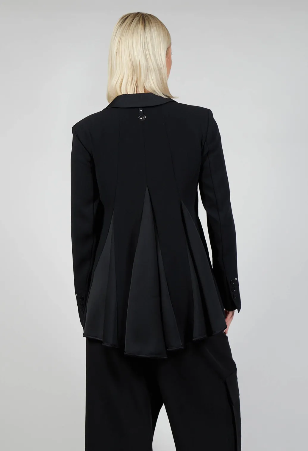 Liaison Jacket in Black