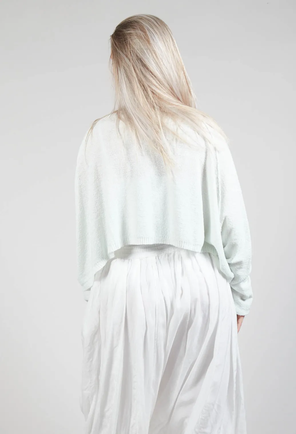 Lightwear Cropped Jumper in Tulip 10% Cloud