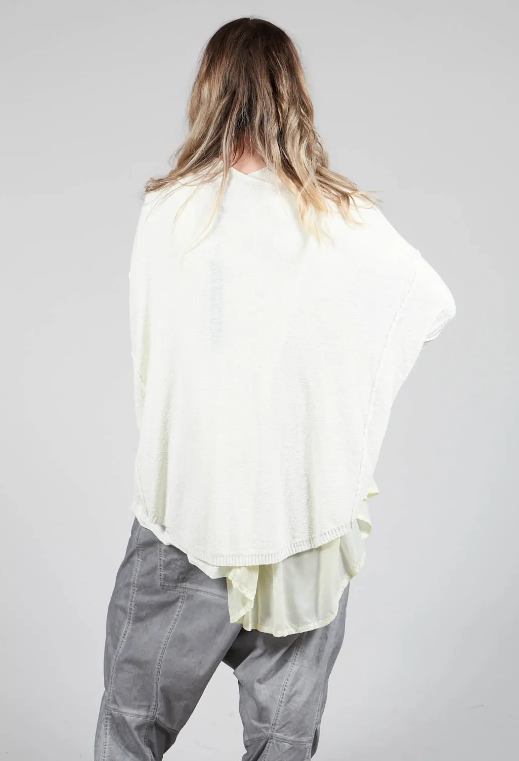Lightwear Jumper in Lilly 10% Cloud