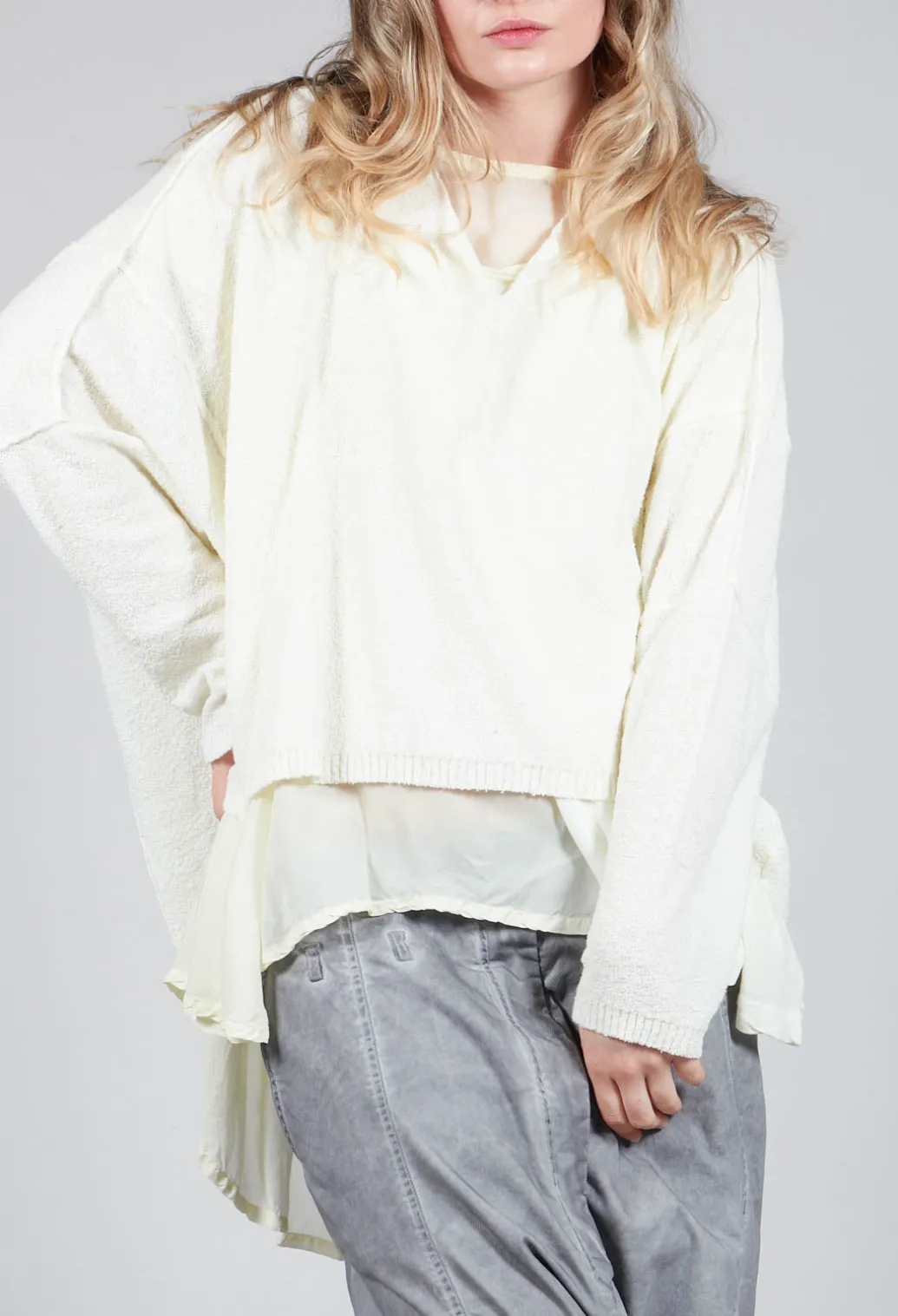 Lightwear Jumper in Lilly 10% Cloud