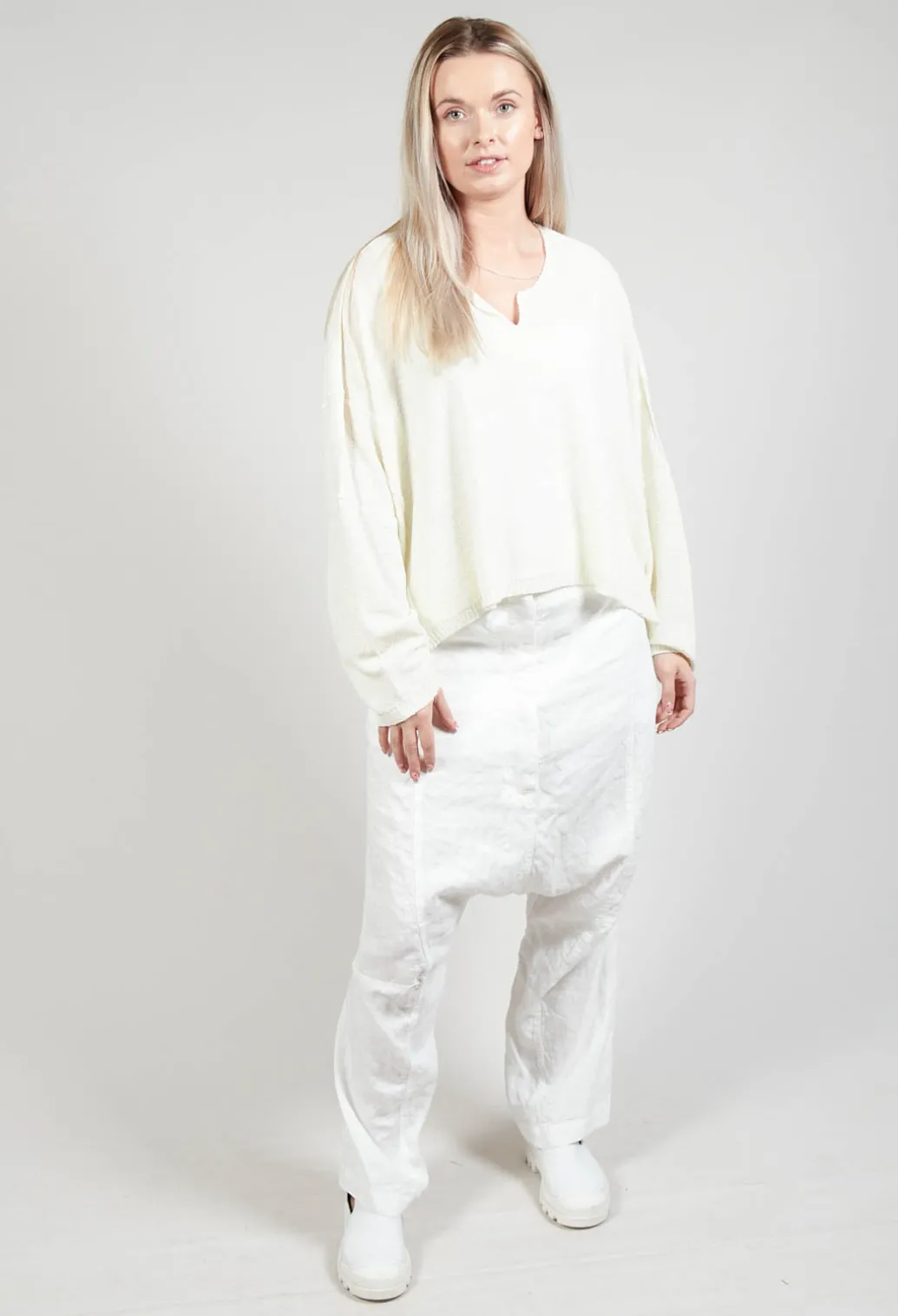 Lightwear Jumper in Lilly 10% Cloud