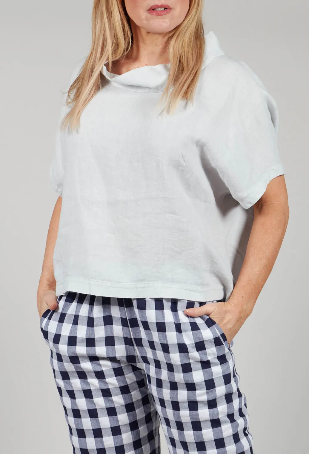 Linen Diva Top in Greige