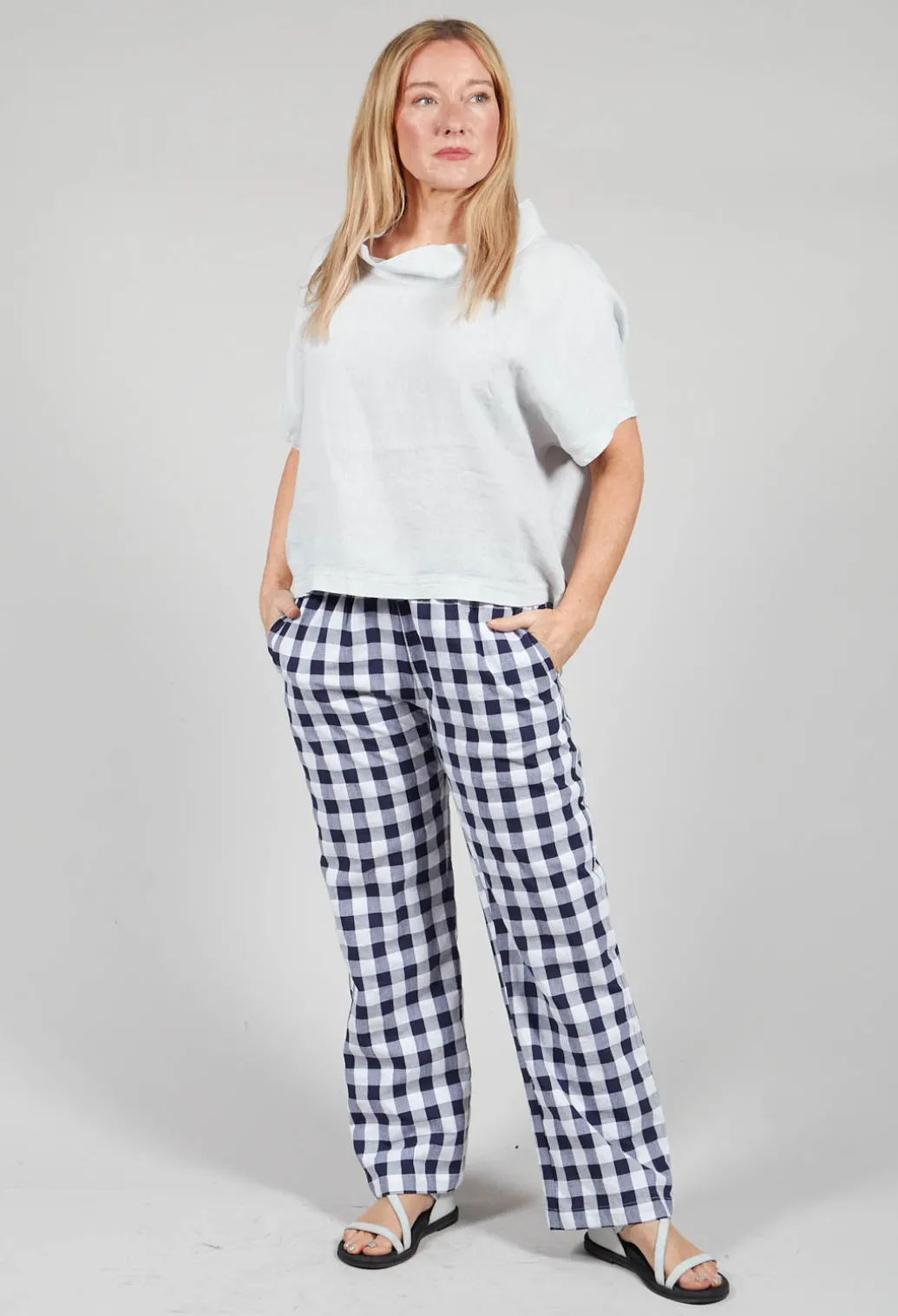 Linen Diva Top in Greige