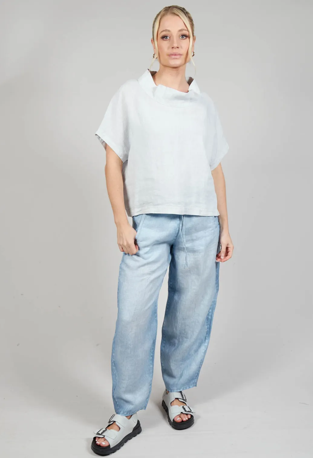 Linen Diva Top in Greige