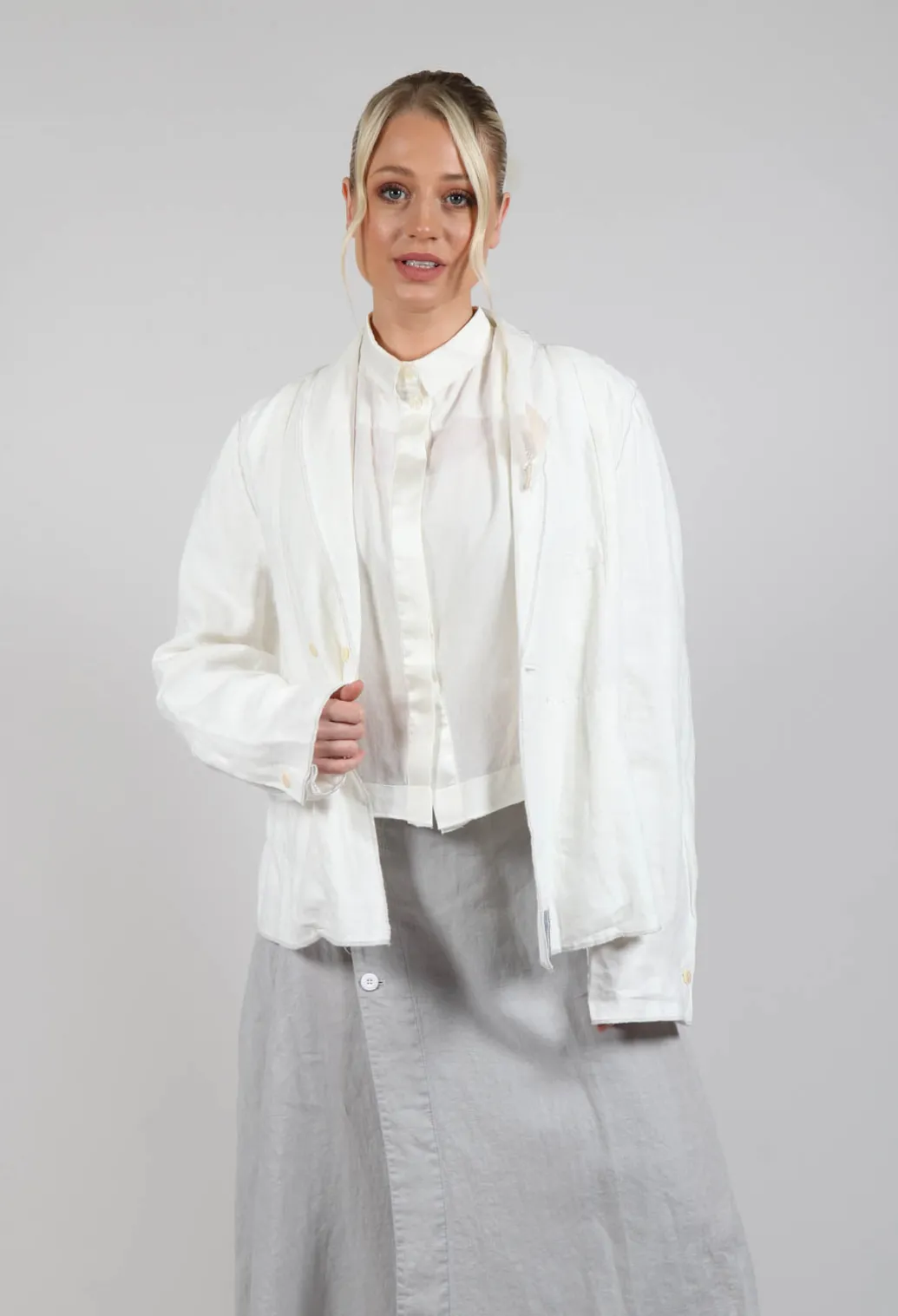 Linen Jacket in Original Cream