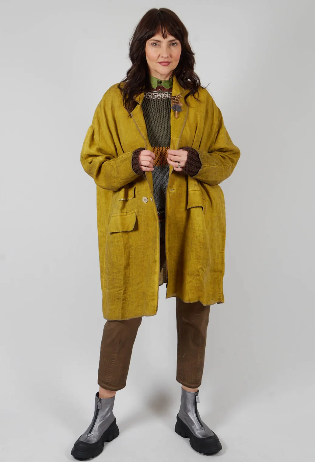 Linen Trench Coat in Original Mustard